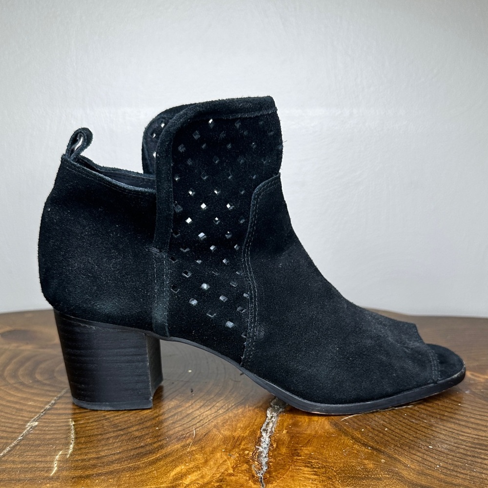Gianni Bini Black Suede Ankle Boots Size 6 1/2